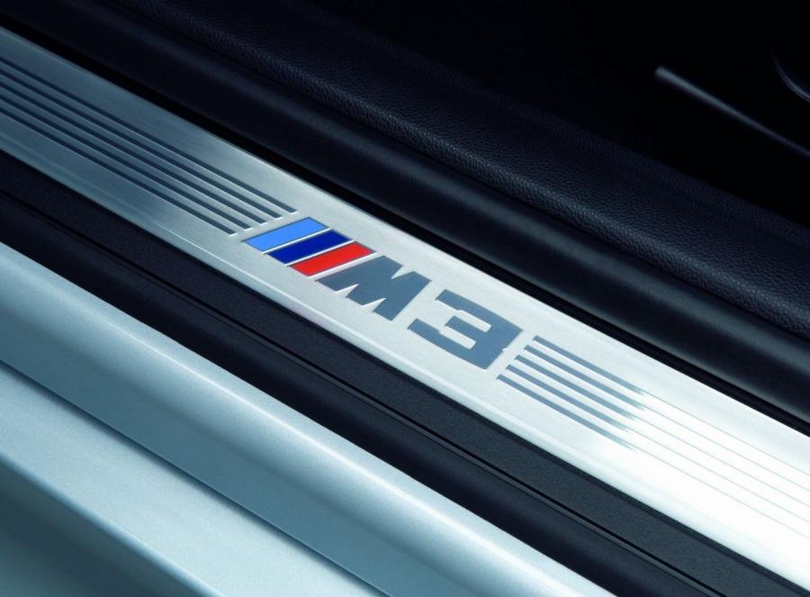  BMW M3 Sedan 2008 года  (фото 43 из 85)